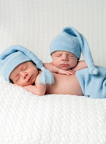 Twin babies in IVF