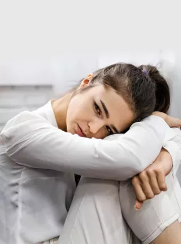 How to Confirm a Miscarriage at Home Safely – Early Signs & Symptoms